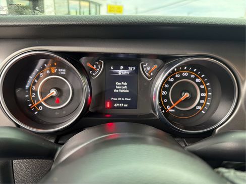 Used 2022 Jeep Wrangler Unlimited Sport AWD/4WD image 18