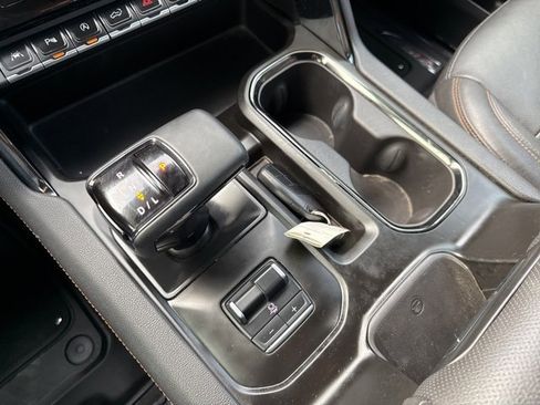 Used 2023 GMC Sierra 1500 AT4 w/ Technology Package image 24