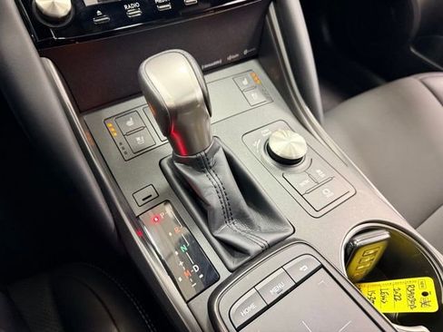 Used 2022 Lexus IS 300 AWD w/ Comfort Package image 16