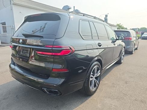 Used 2024 BMW X7 xDrive40i w/ M Sport Package AWD/4WD image 5