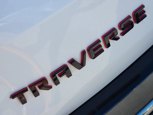 Used 2021 Chevrolet Traverse Premier w/ Redline Edition FWD image 11