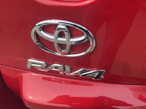 Used 2012 Toyota RAV4 4WD w/ Value Pkg image 12