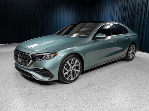 New 2026 Mercedes-Benz E 350 4MATIC Sedan image 1