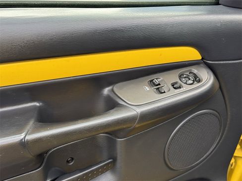 Used 2004 Dodge Ram 1500 Truck SLT w/ Sport Appearance Group image 15