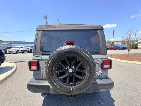 Used 2023 Jeep Wrangler Unlimited Sport AWD/4WD image 7