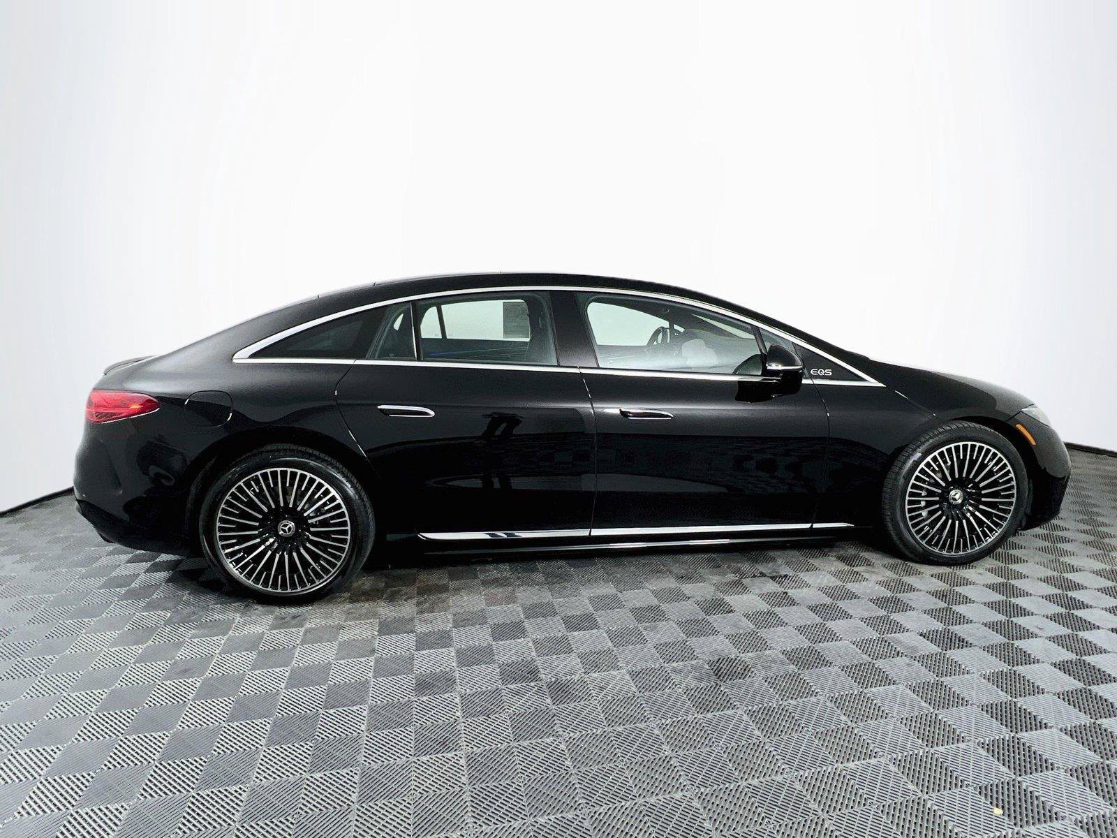 Certified 2023 Mercedes-Benz EQS 580 4MATIC Sedan image 7