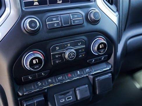 Used 2021 Chevrolet Silverado 1500 LT image 22