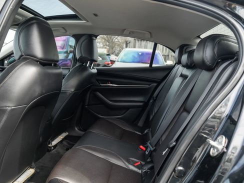 Used 2020 MAZDA MAZDA3 Sedan w/ Premium Package image 8