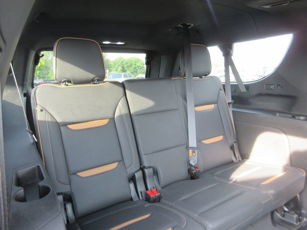 Certified 2024 GMC Yukon XL AT4 w/ Technology Package AWD/4WD image 29