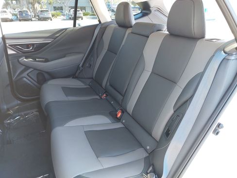 Used 2025 Subaru Outback Onyx Edition image 14