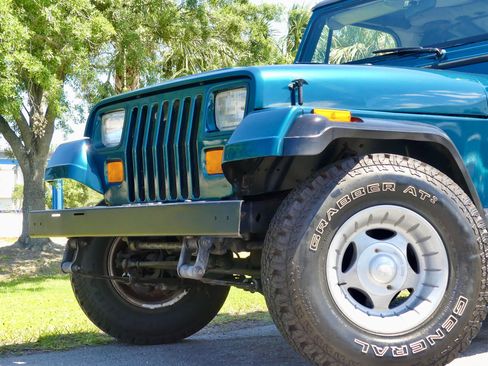 Used 1995 Jeep Wrangler Rio Grande AWD/4WD image 66