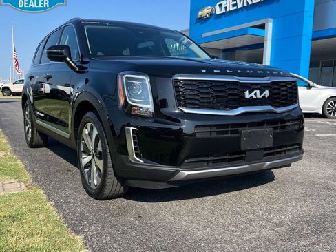 Used 2022 Kia Telluride S AWD/4WD image 1