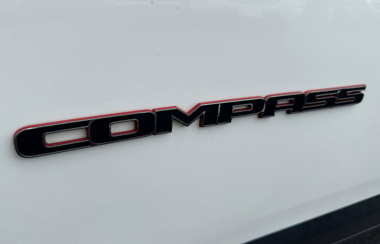 Used 2020 Jeep Compass Trailhawk AWD/4WD image 77