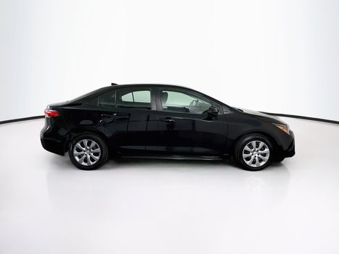 Used 2025 Toyota Corolla LE FWD image 10