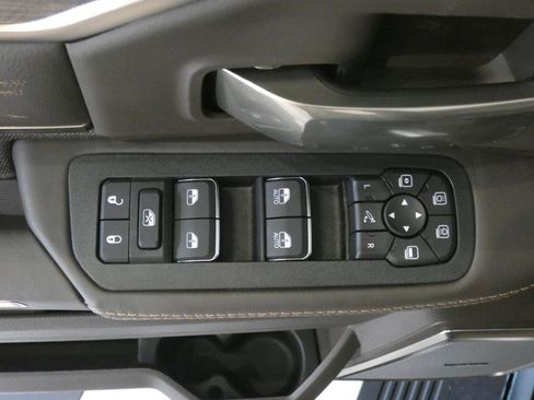 New 2026 RAM 2500 Limited AWD/4WD image 29