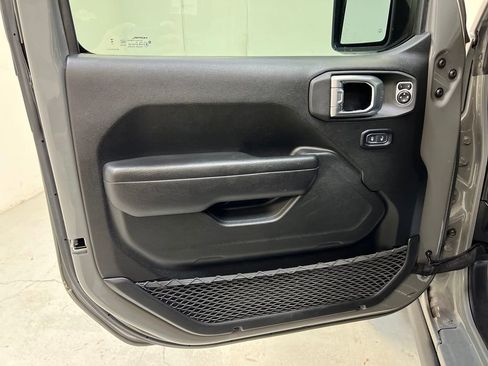 Used 2023 Jeep Gladiator Sport AWD/4WD image 14
