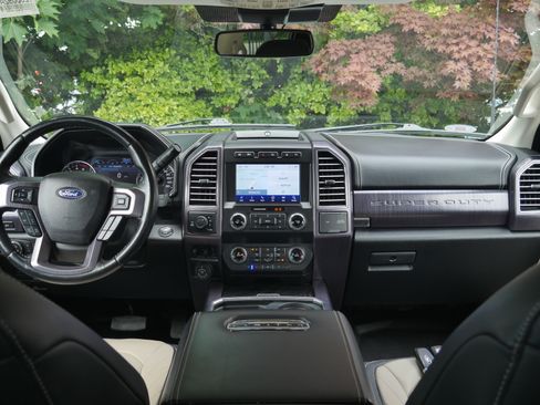Used 2021 Ford F350 Limited AWD/4WD image 10