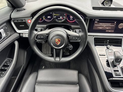 Used 2023 Porsche Panamera 4 image 16