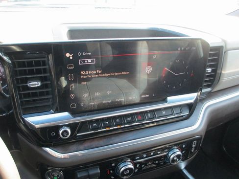 Certified 2024 GMC Sierra 1500 SLT w/ SLT Premium Plus Package image 30