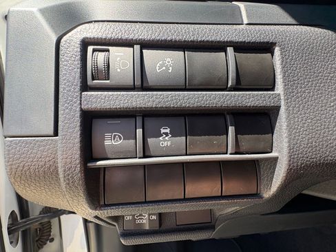 Used 2024 Toyota Tacoma SR AWD/4WD image 19