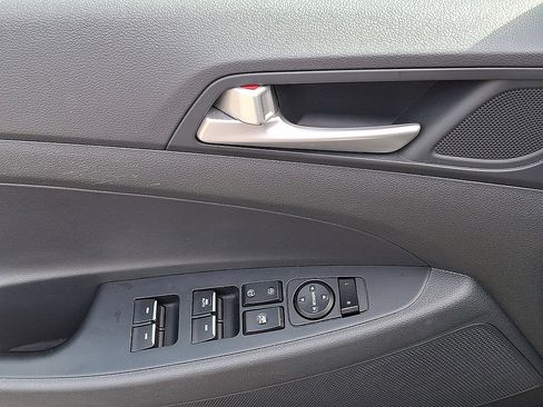 Used 2021 Hyundai Tucson Limited AWD/4WD image 14