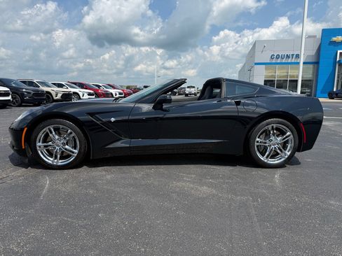 Used 2017 Chevrolet Corvette Stingray Coupe w/ 2LT Preferred Equipment Group RWD image 4