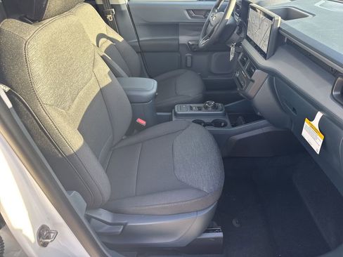 New 2025 Ford Maverick XL image 13