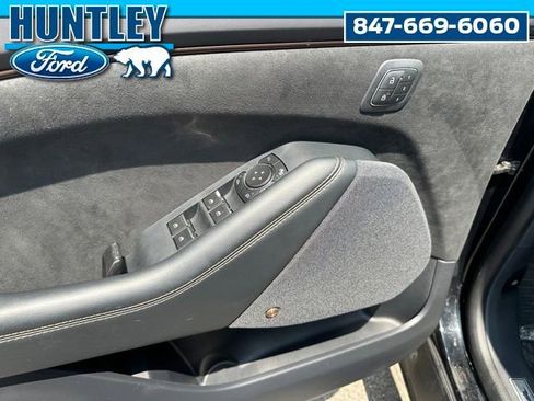 Used 2022 Ford Mustang Mach-E GT image 23