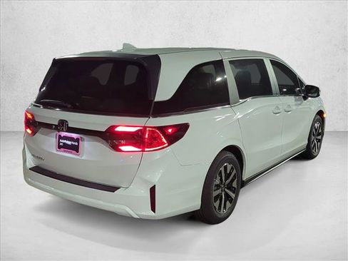 New 2026 Honda Odyssey EX-L image 7