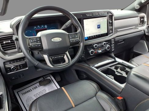 Used 2024 Ford F250 Platinum image 6