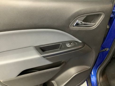 Used 2019 Chevrolet Colorado Z71 AWD/4WD image 5