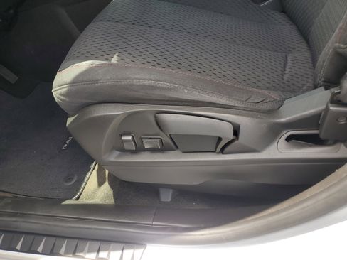 Used 2013 Chevrolet Equinox LS image 11