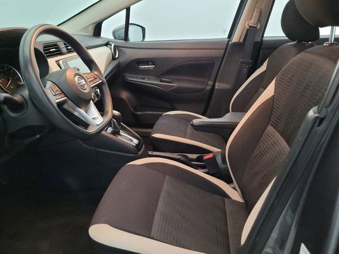 Used 2021 Nissan Versa SV w/ Trunk Package FWD image 17