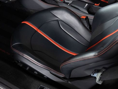 Used 2021 Ferrari F8 Tributo image 38