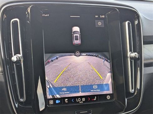 Used 2023 Volvo XC40 Recharge Ultimate image 6