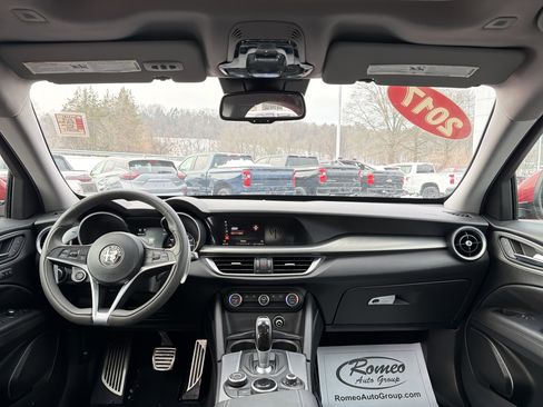 Used 2018 Alfa Romeo Stelvio Sport w/ Quick Order Package 22J Sport image 12