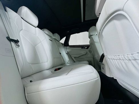 New 2025 Porsche Macan image 28