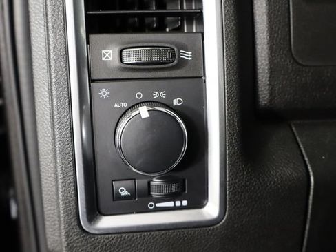 Used 2024 RAM 1500 Classic SLT AWD/4WD image 14