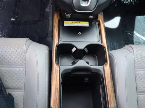 Used 2021 Honda CR-V Touring image 36
