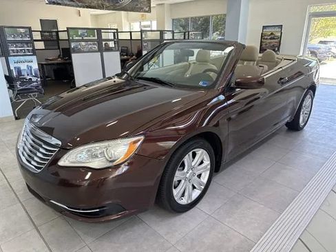 Used 2012 Chrysler 200 Touring w/ Cold Weather Group FWD image 3