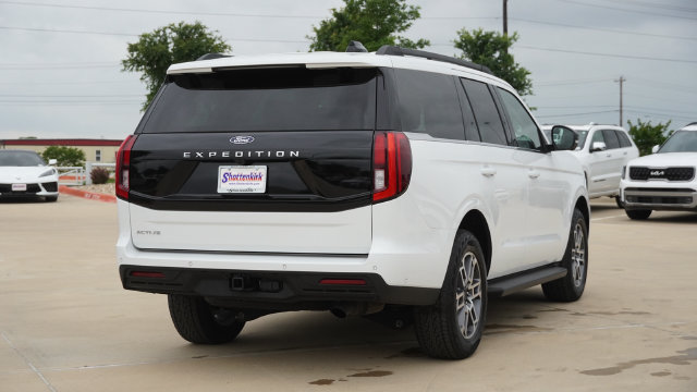 Used 2025 Ford Expedition Active AWD/4WD image 9