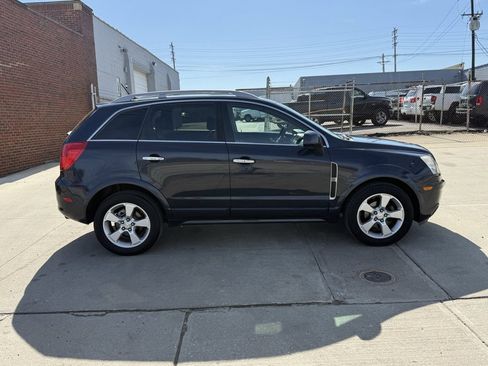Used 2014 Chevrolet Captiva Sport LTZ image 4