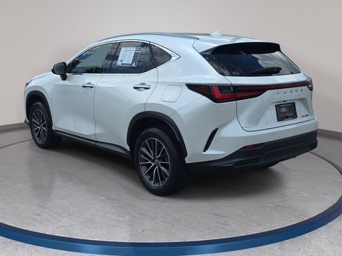 Used 2024 Lexus NX 250 FWD image 6