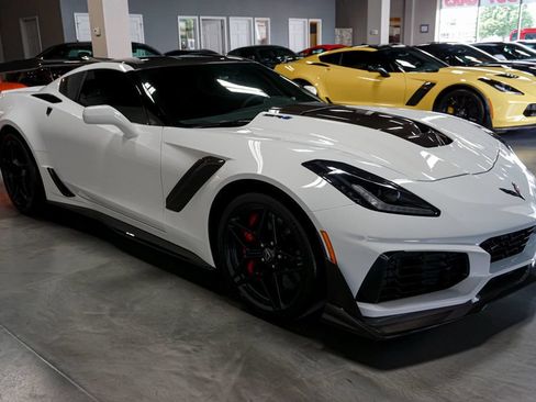 Used 2019 Chevrolet Corvette ZR1 w/ ZTK Track Performance Package RWD image 4