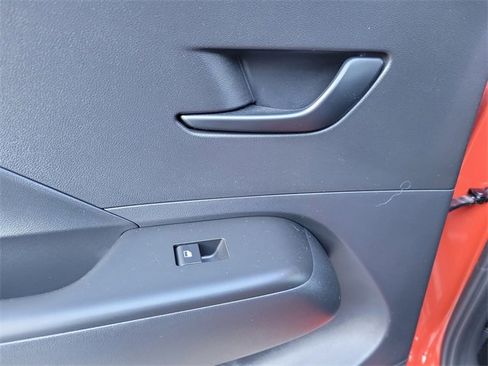 Used 2024 Hyundai Kona SEL image 17