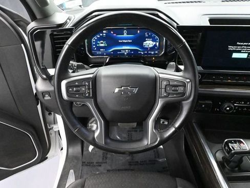 Used 2025 Chevrolet Silverado 1500 RST image 32