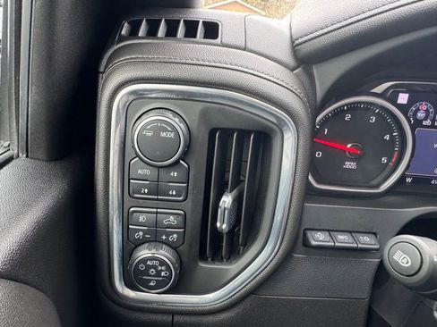 Used 2022 Chevrolet Silverado 2500 High Country w/ Z71 Off-Road Package image 13