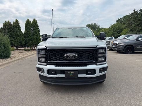 Used 2025 Ford F250 Lariat w/ Lariat Ultimate Package AWD/4WD image 3