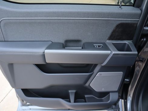 New 2026 Ford F250 Lariat w/ Black Appearance Package image 21