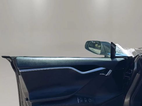 Used 2016 Tesla Model S 60 RWD image 10